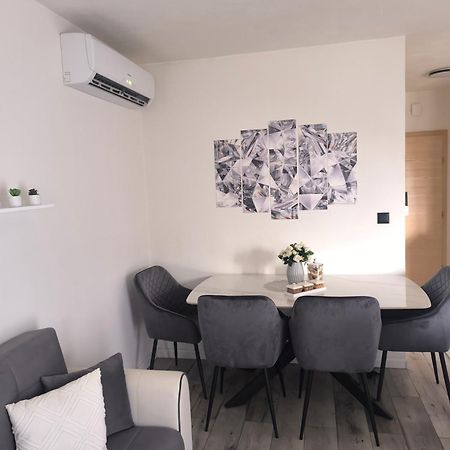 Apartman Rex Svinisce 外观 照片